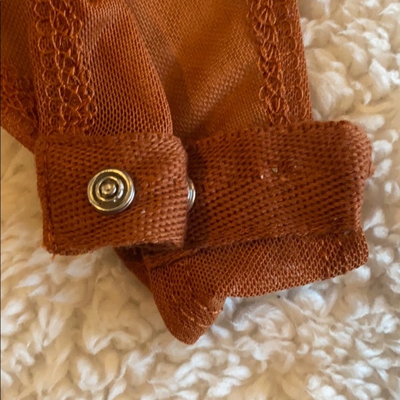 Top - Picture 2 of 2